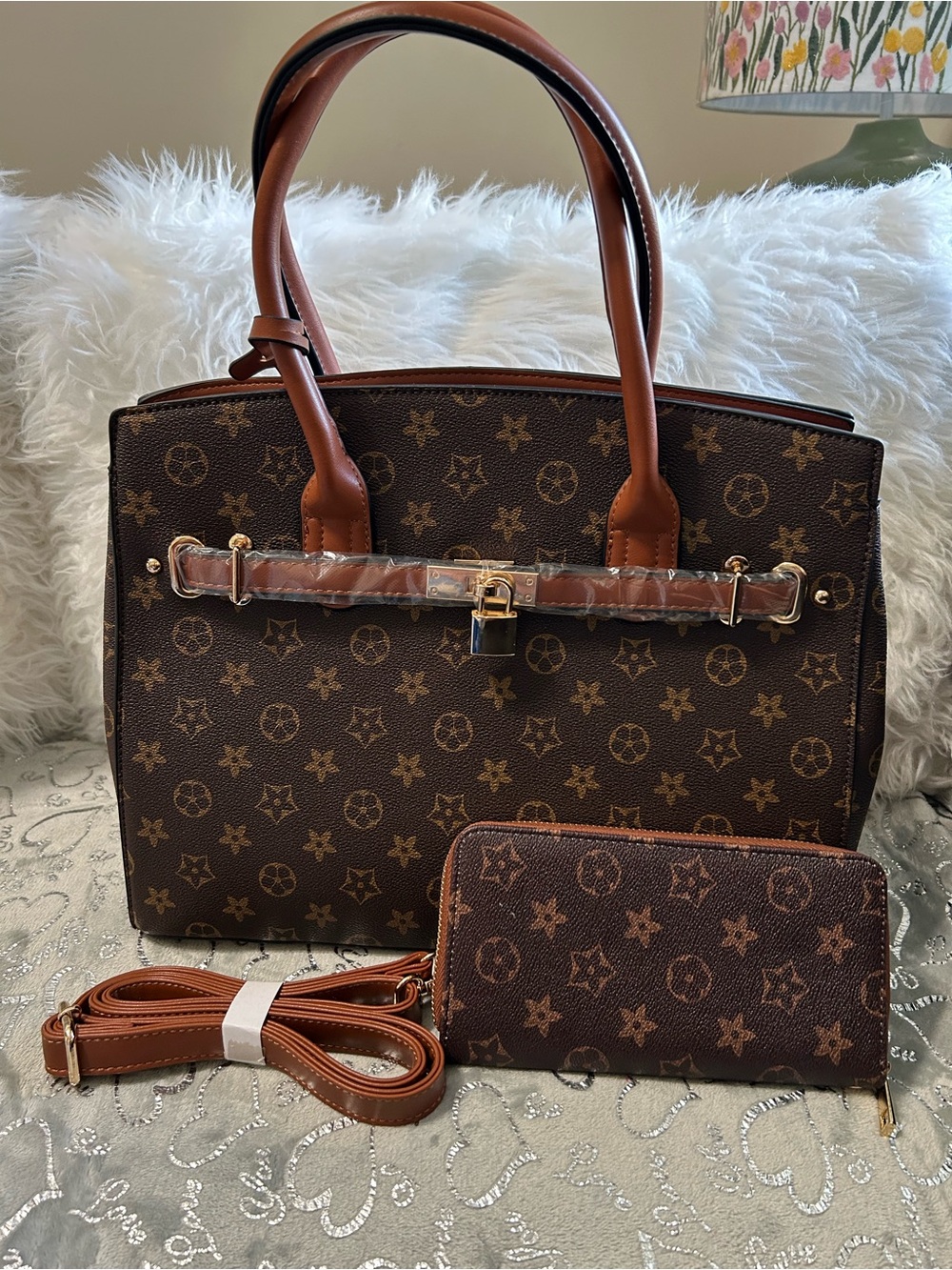 NWT Brown Monogram Tote Handbag with Gold Lock & Matching Wallet - Picture 8 of 11